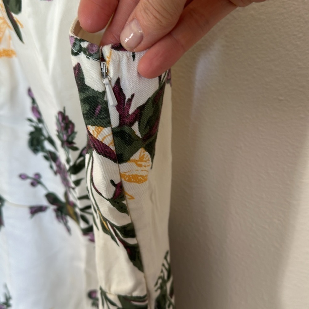 Leith Cream Floral Linen Midi Dress – Medium – Spaghetti Straps/Cut-Out Back - Picture 9 of 9